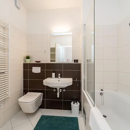Marie 2 Bedroom *