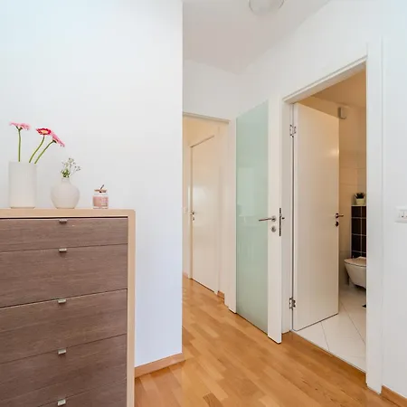 Marie 2 Bedroom Ζαντάρ